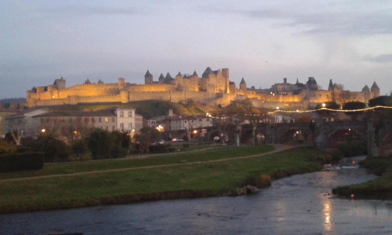 Chez Yvette , C'Est Chouette!! Bed & Breakfast Carcassonne Bagian luar foto