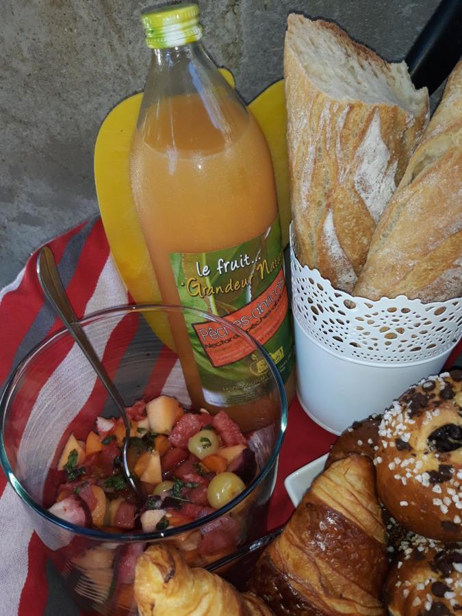 Chez Yvette , C'Est Chouette!! Bed & Breakfast Carcassonne Bagian luar foto